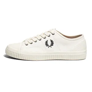 Fred Perry Hughes Low Canvas Light Ecru