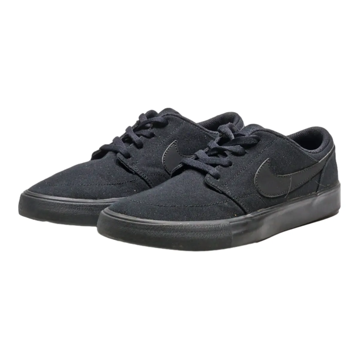 NIKE Low Top Trainers Black Canvas Boys UK 5.5
