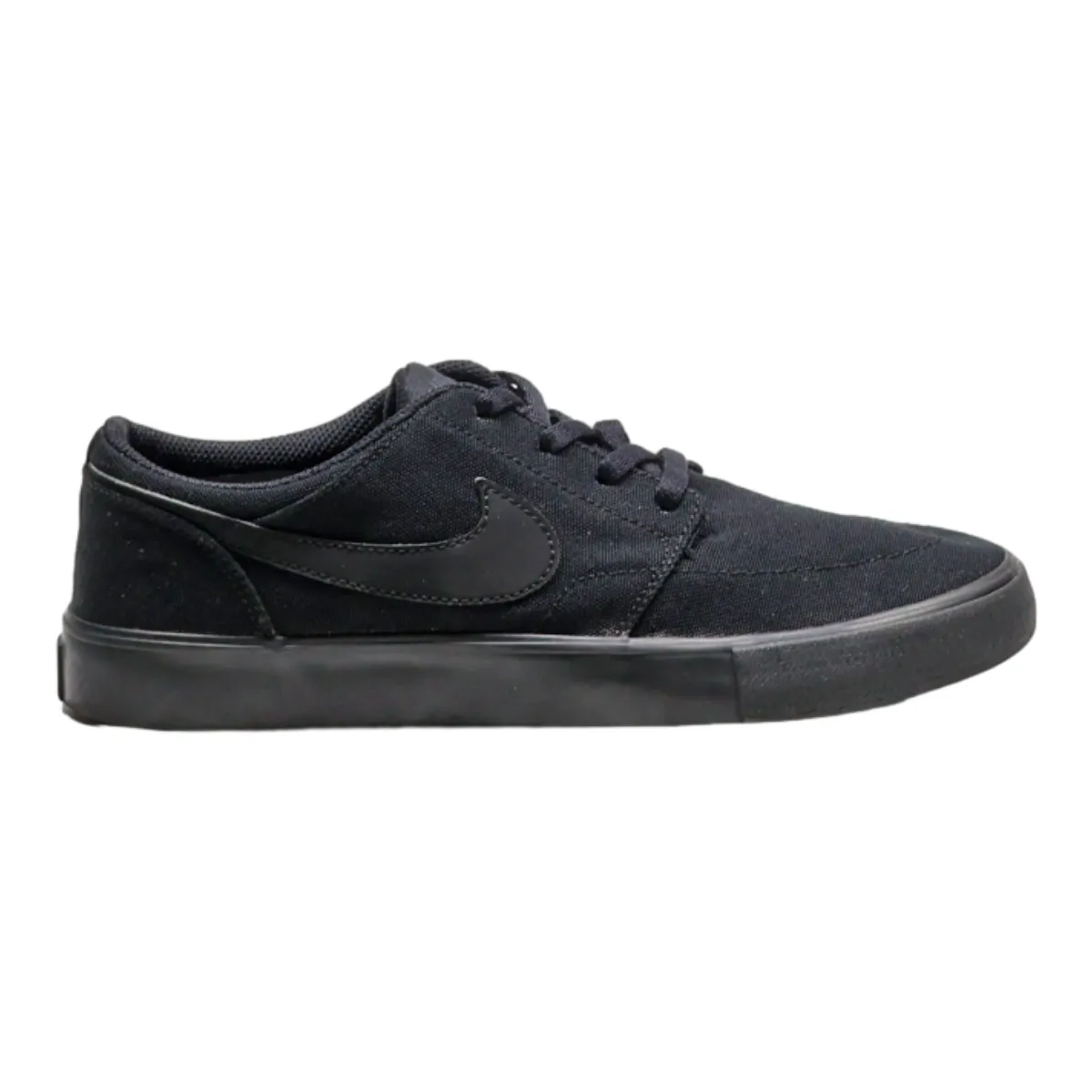 NIKE Low Top Trainers Black Canvas Boys UK 5.5